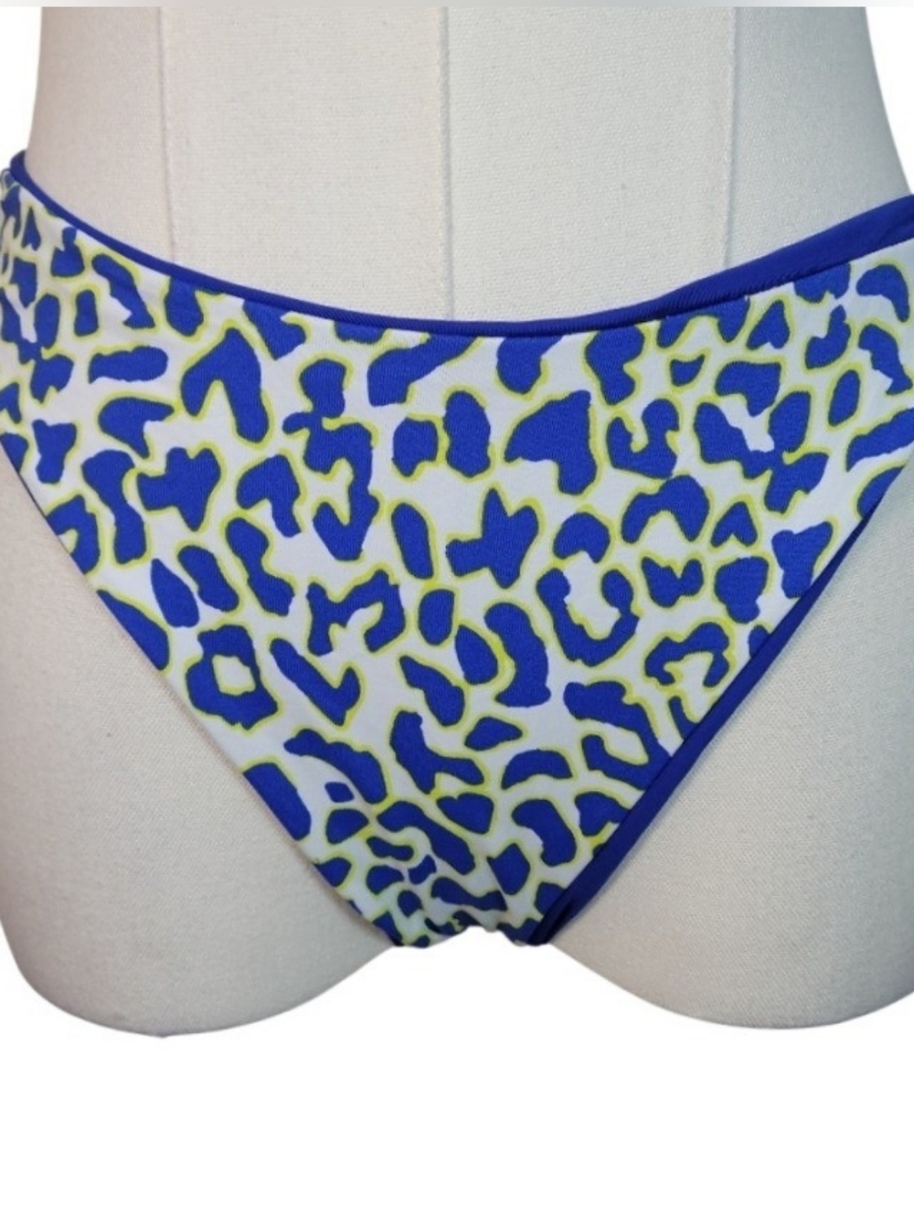Maaji Reversible Leopard Print Bikin Bottom Size L NWT